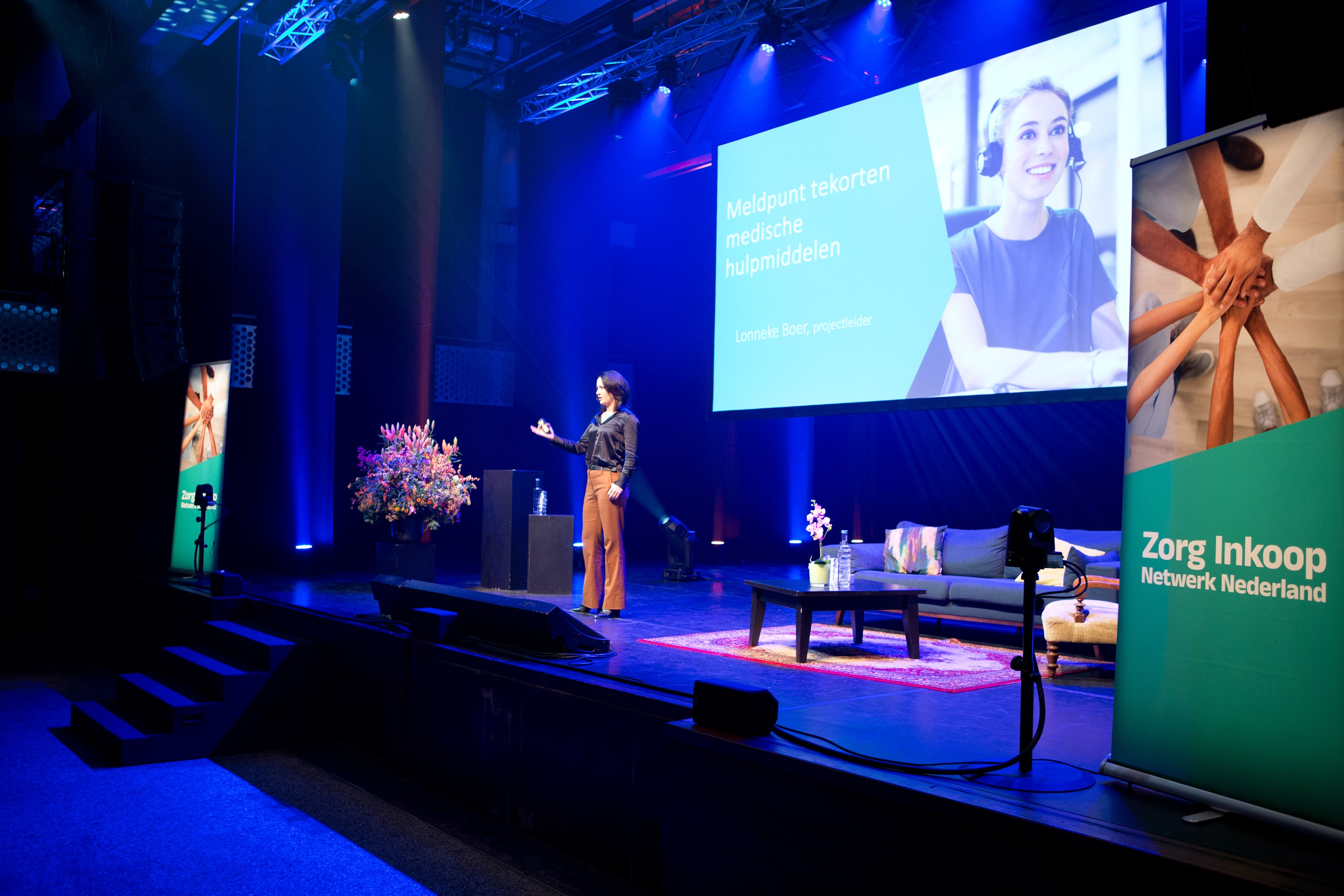 Lonneke presenteert-min